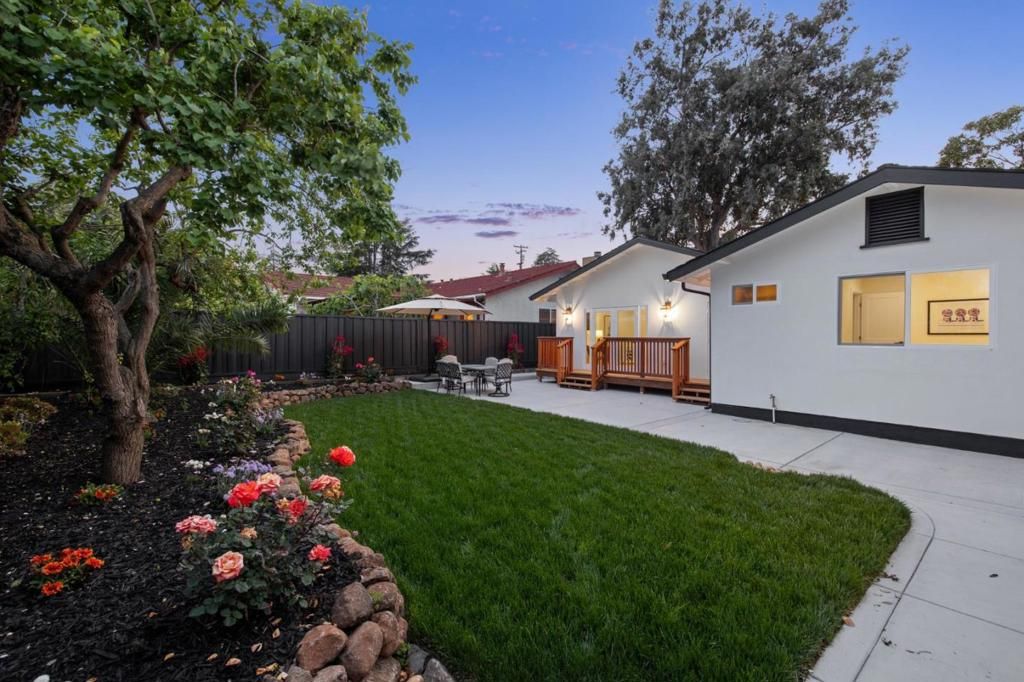 listing image 130728504783525171173