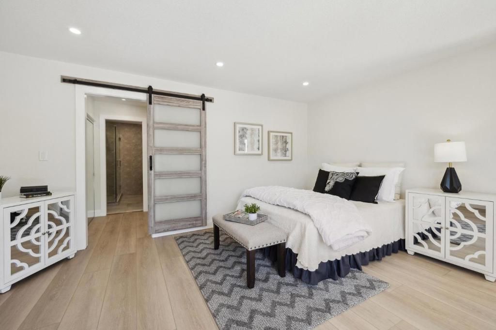 listing image 130728584036289380768