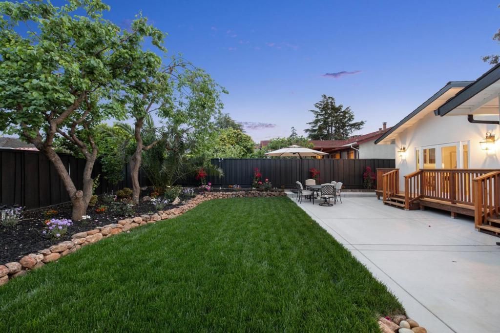 listing image 130720313736417048297