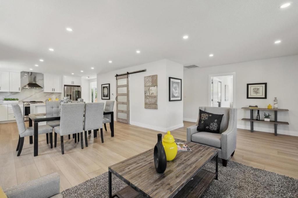 listing image 130727657064712191981