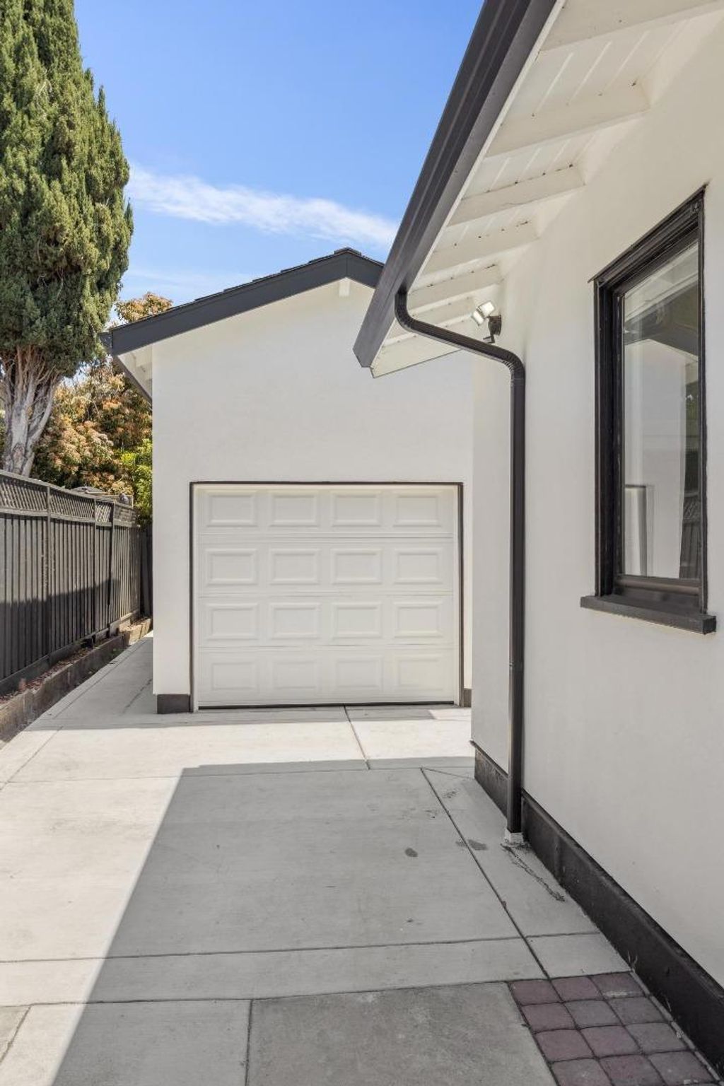 listing image 130728180504757866715