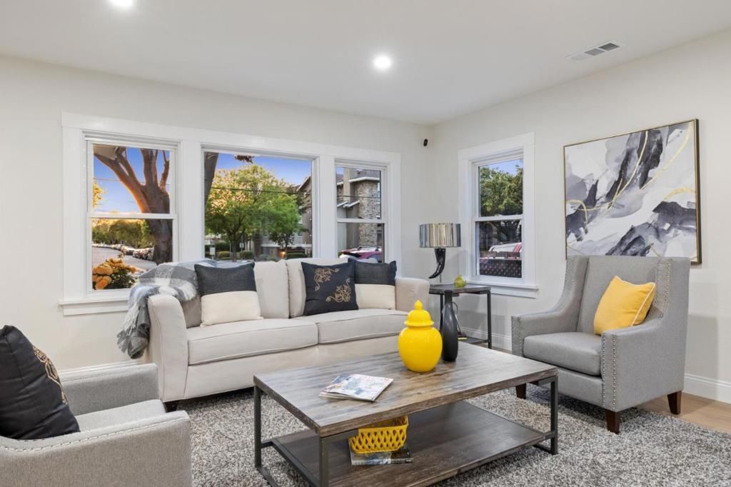 listing image 130722532747243849515
