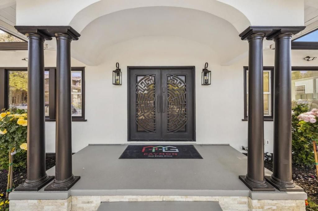 listing image 130726942392437069438