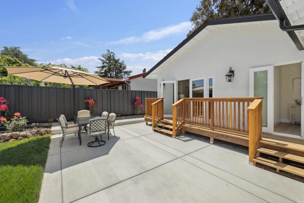 listing image 130721759032711173549