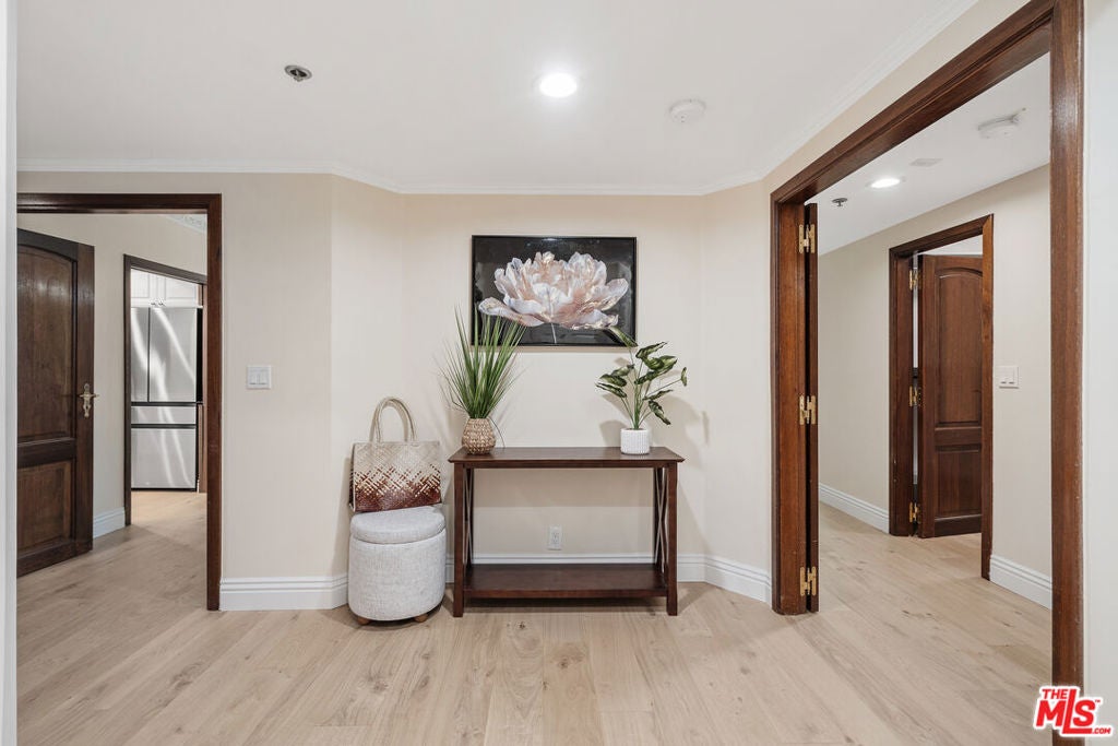 9249 Burton Way 302