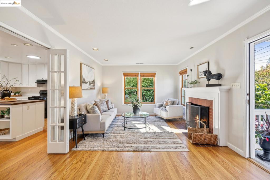 SHEFFIELD VILLAGE - Residential