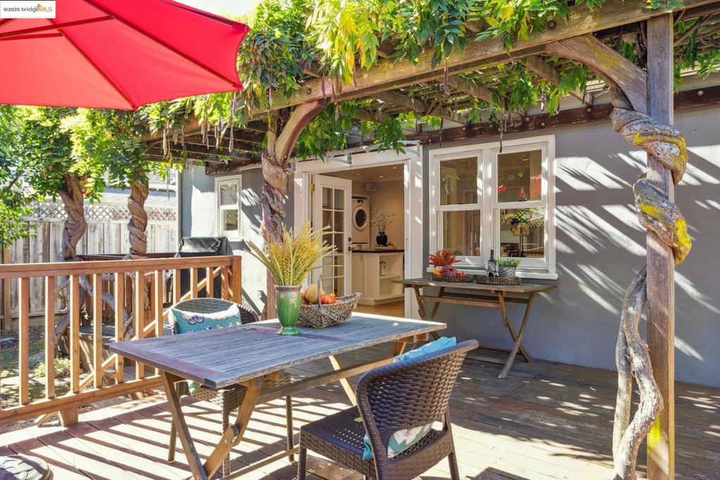 SHEFFIELD VILLAGE - Residential