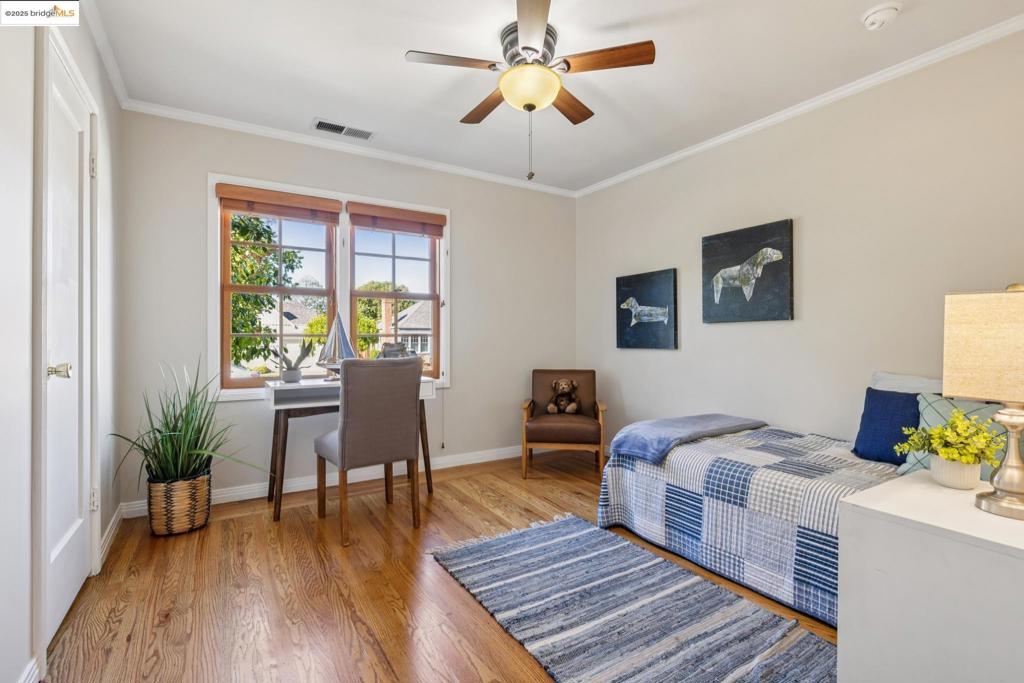 SHEFFIELD VILLAGE - Residential