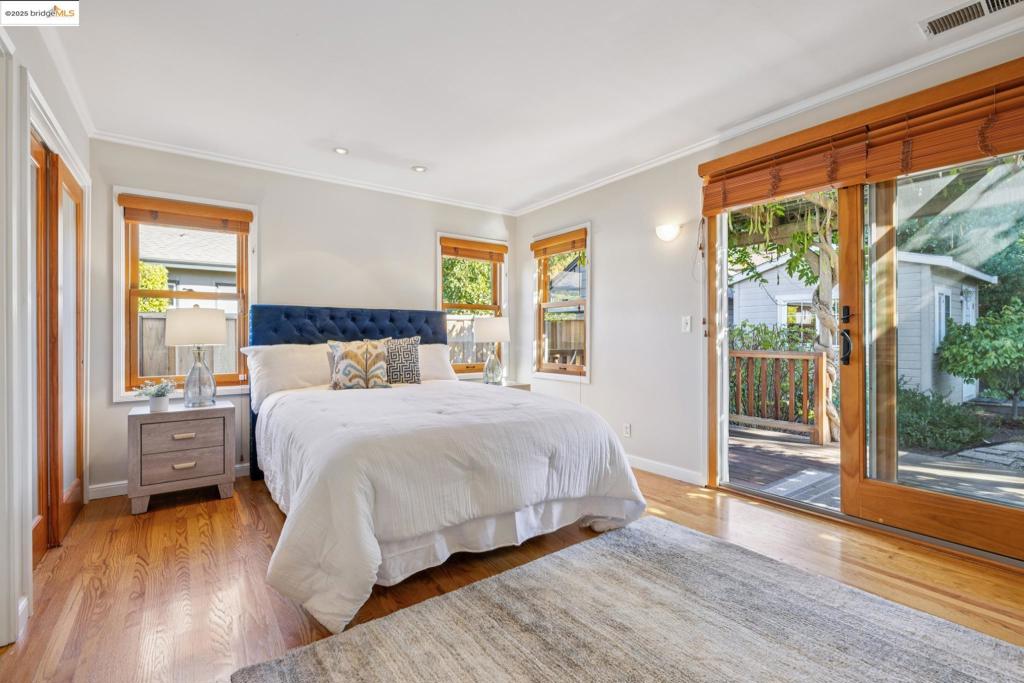 SHEFFIELD VILLAGE - Residential