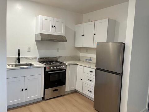 Photo of 586 DEL MAR AVE #B Ave, Chula Vista, CA 91910 (MLS # PTP2602151)