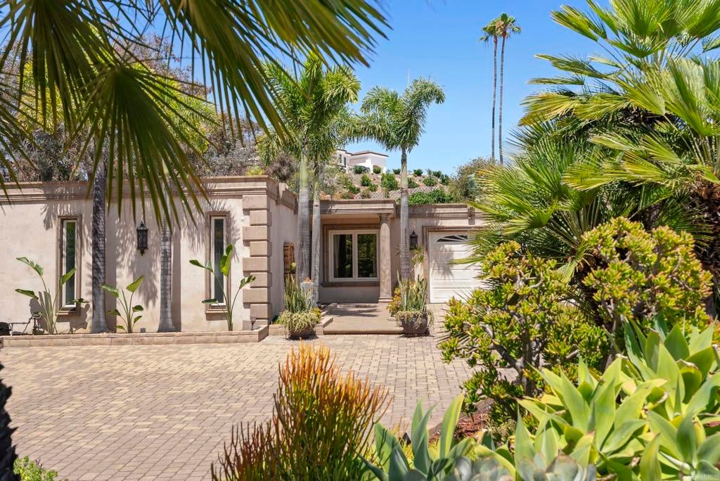 1215 Vista Grande Road