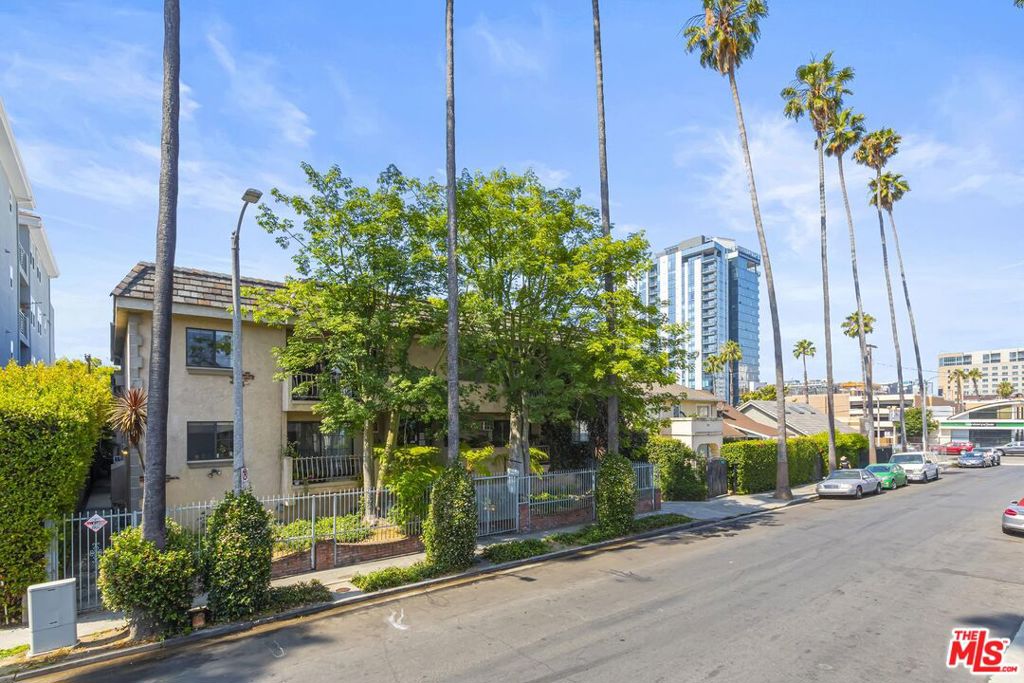 Properties 3 6040 Carlton Way