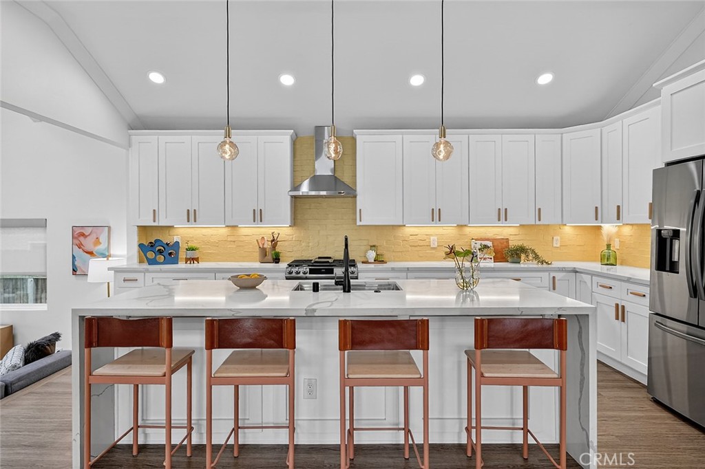 4245 E Colorado