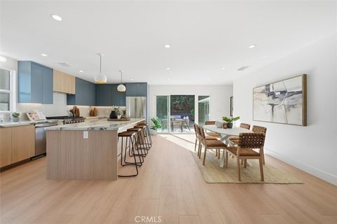 Tiny photo for 205 Vista Del Parque, Redondo Beach, CA 90277 (MLS # PW25249483)