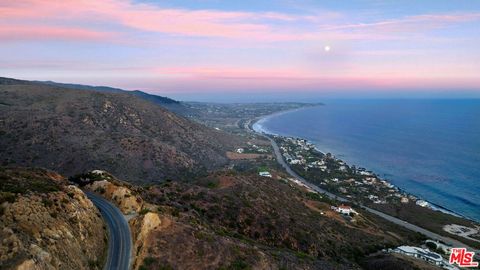 Photo of 4140 Encinal Canyon Road, Malibu, CA 90265 (MLS # 25576823) Photo of 4140 Encinal Canyon Road, Malibu, CA 90265 (MLS # 25576823)