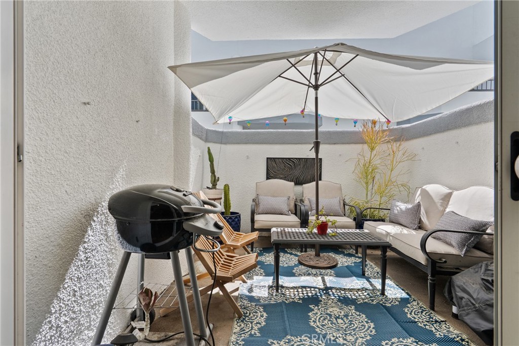 5010 Cahuenga Boulevard 107