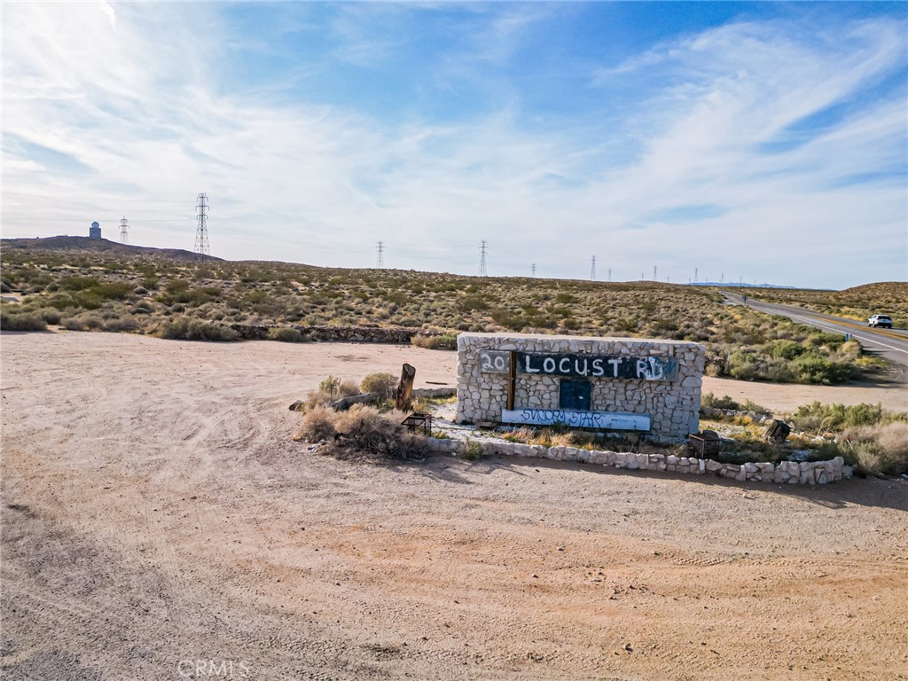 1000 Locust Road