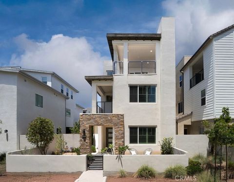 Photo of 109 Pitch, Irvine, CA 92618 (MLS # OC25125181)