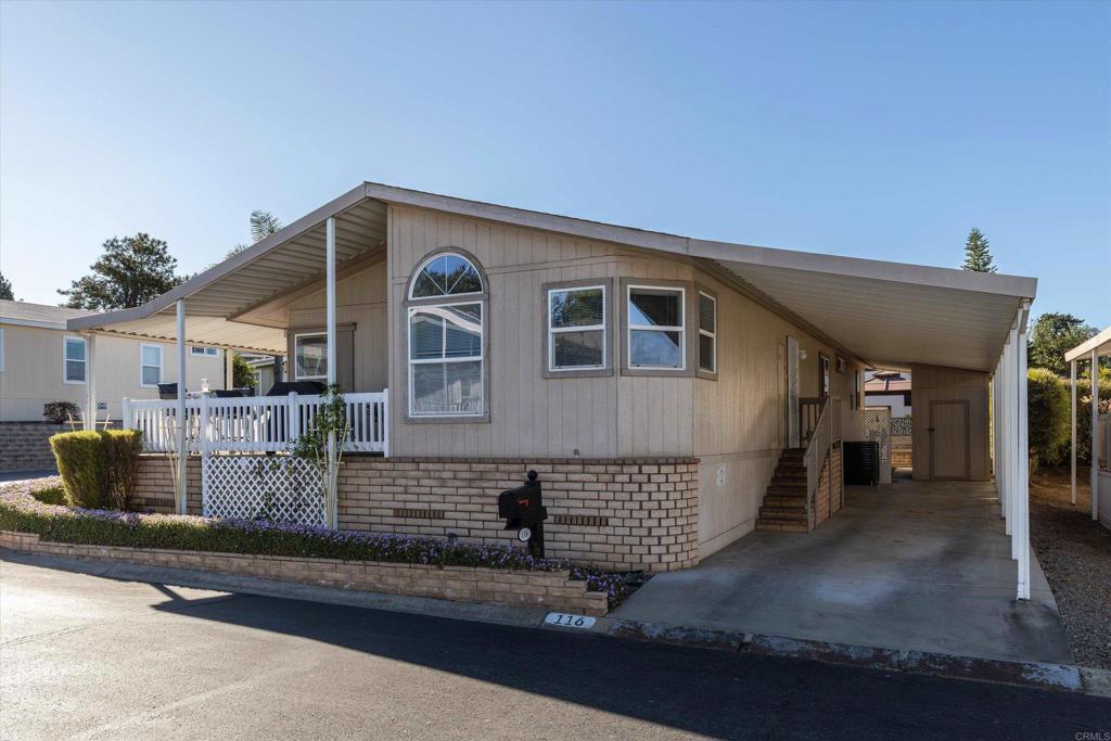 525 W El Norte Pkwy 116