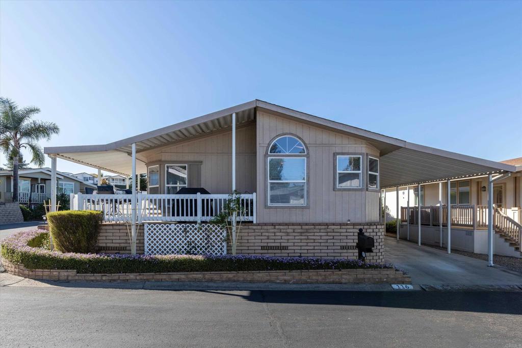 525 W El Norte Pkwy 116