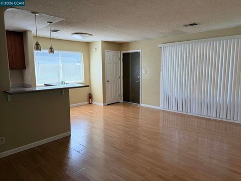 Photo of 2118 Peppertree Way Way #4, Antioch, CA 94509 (MLS # 41107463)