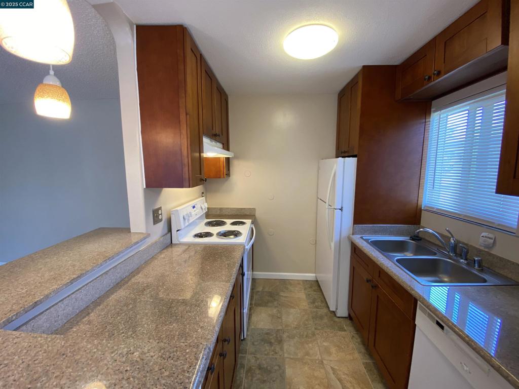 CONTRA LOMA - Residential