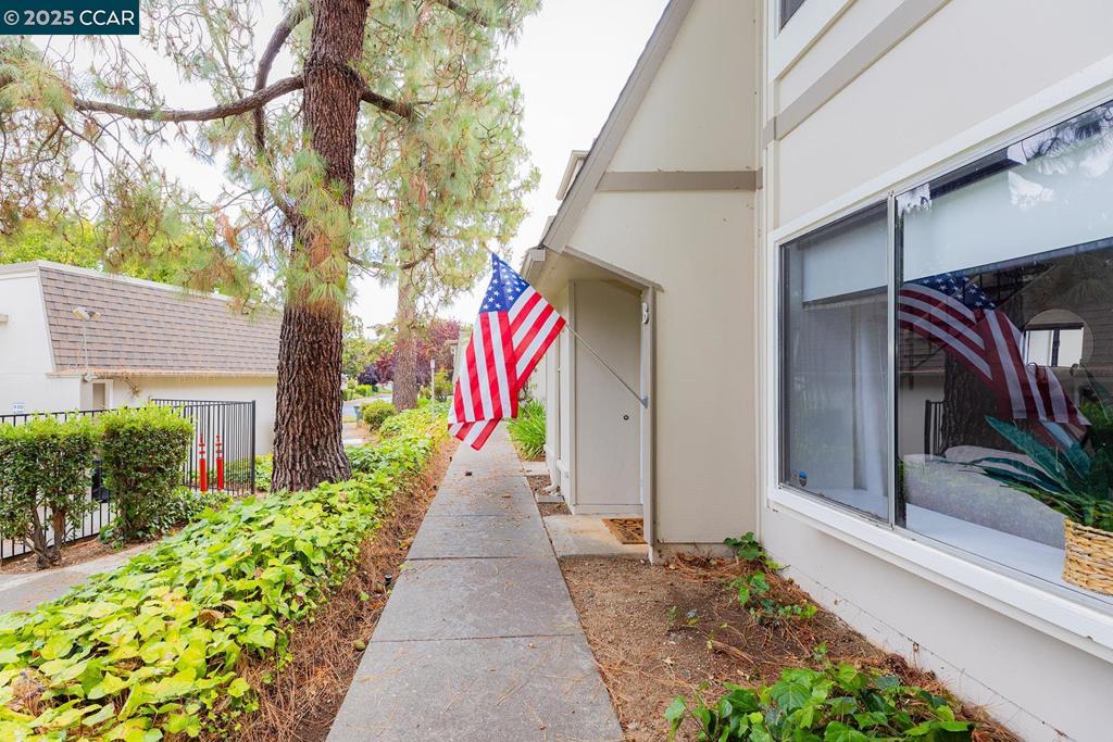 1568 Schenone Court B