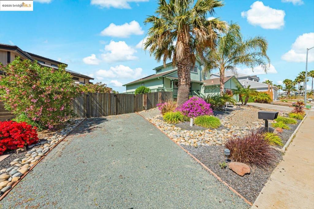 DELTA WATERFRONT ACCESS - Residential