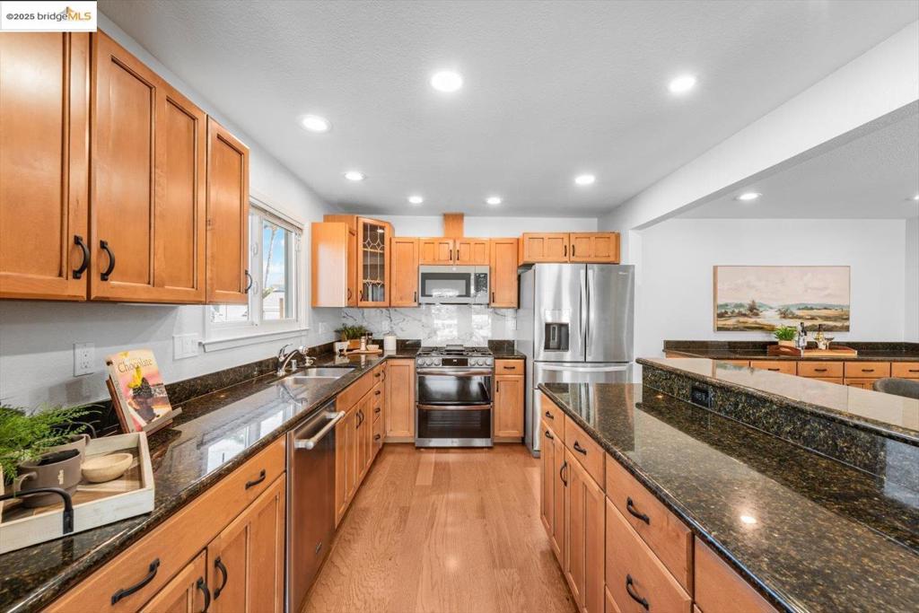 DELTA WATERFRONT ACCESS - Residential