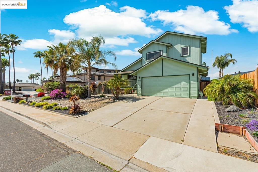 DELTA WATERFRONT ACCESS - Residential
