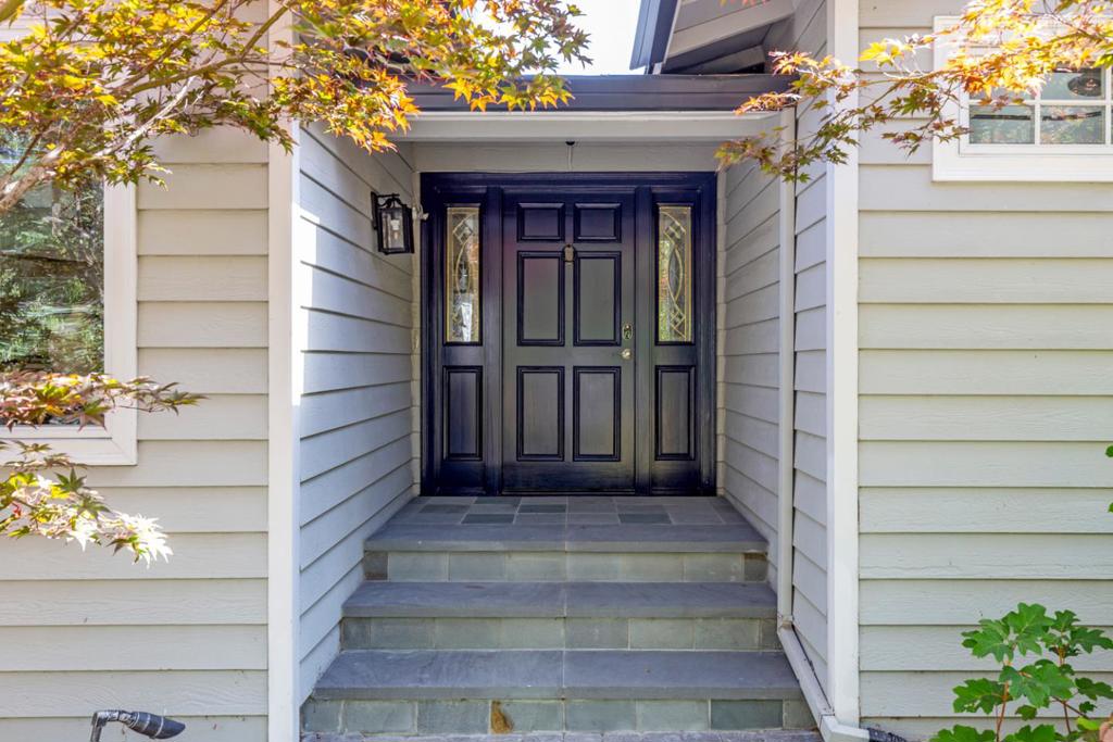 1025 Border Road
