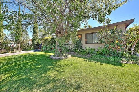 Photo of 17860 E Laxford Rd, Azusa, CA 91702 (MLS # PW26063891)