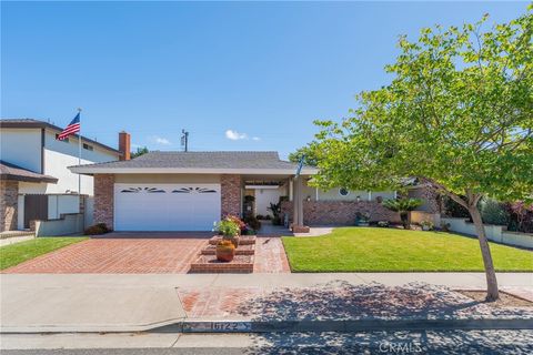 Photo of 16122 Pitman Street, Huntington Beach, CA 92647 (MLS # OC26072350)