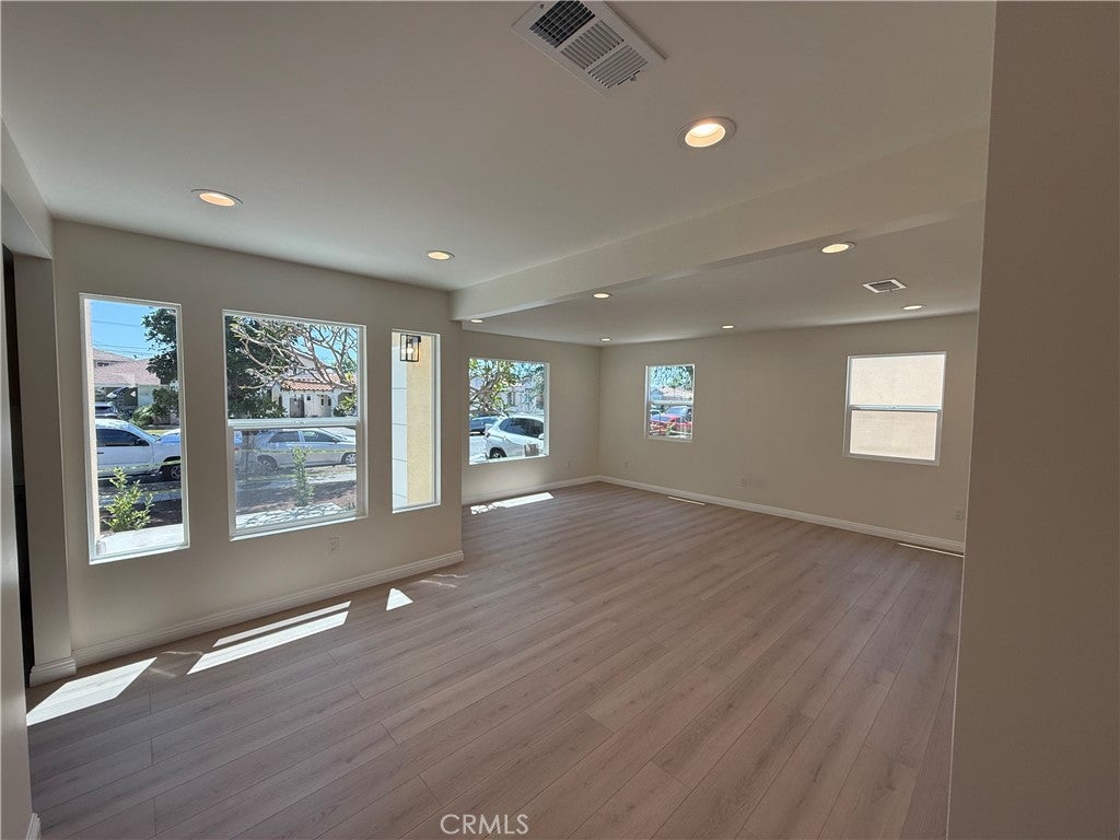 8955 San Luis