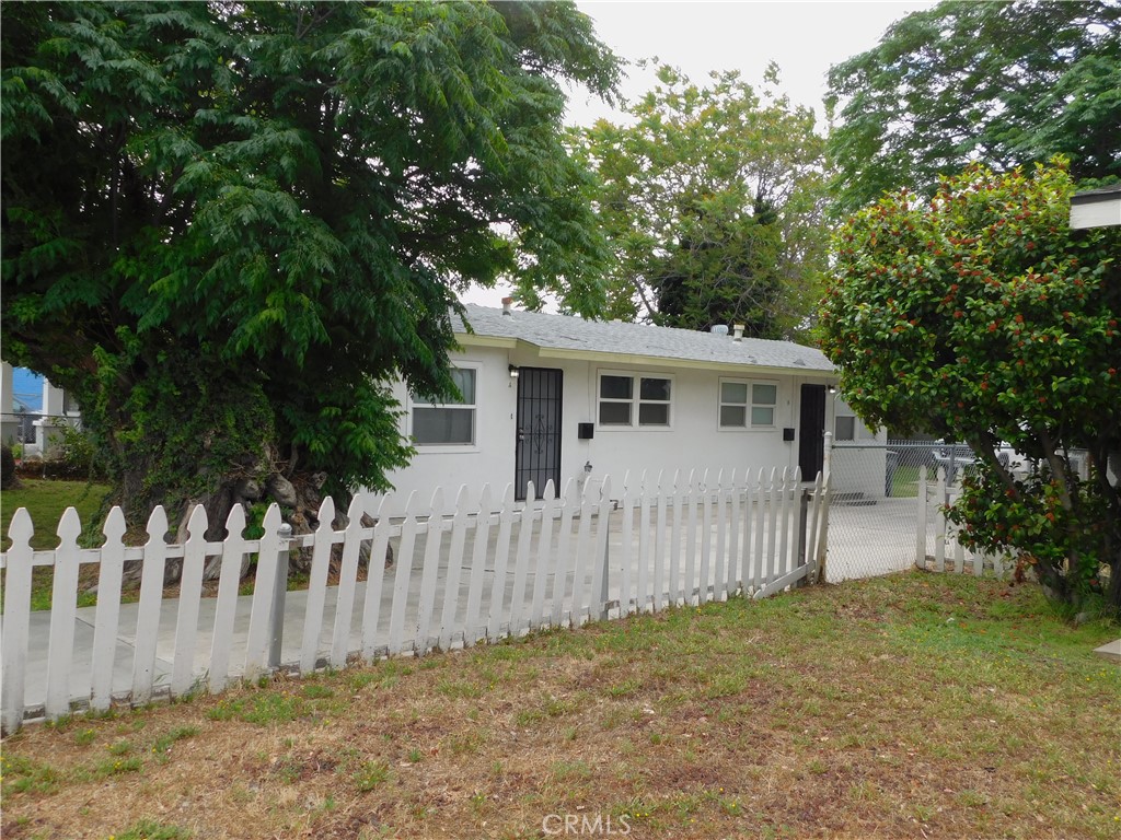 820 E D Street