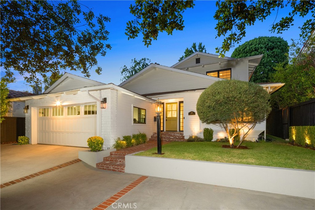 589 W Grandview Avenue