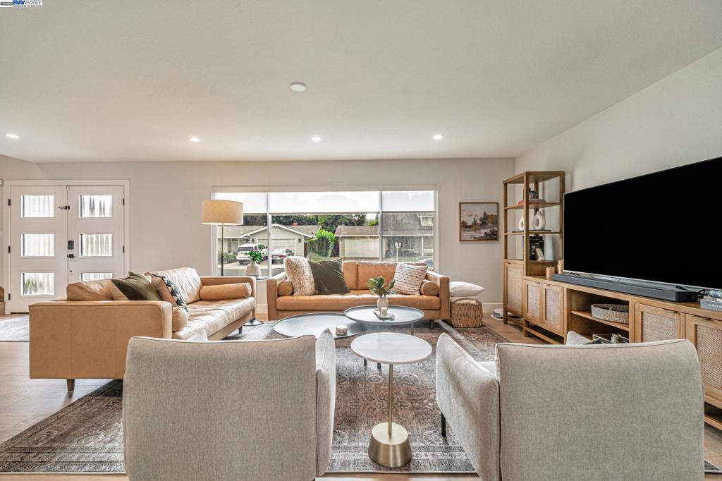 WEST SIDE DUBLIN - Residential