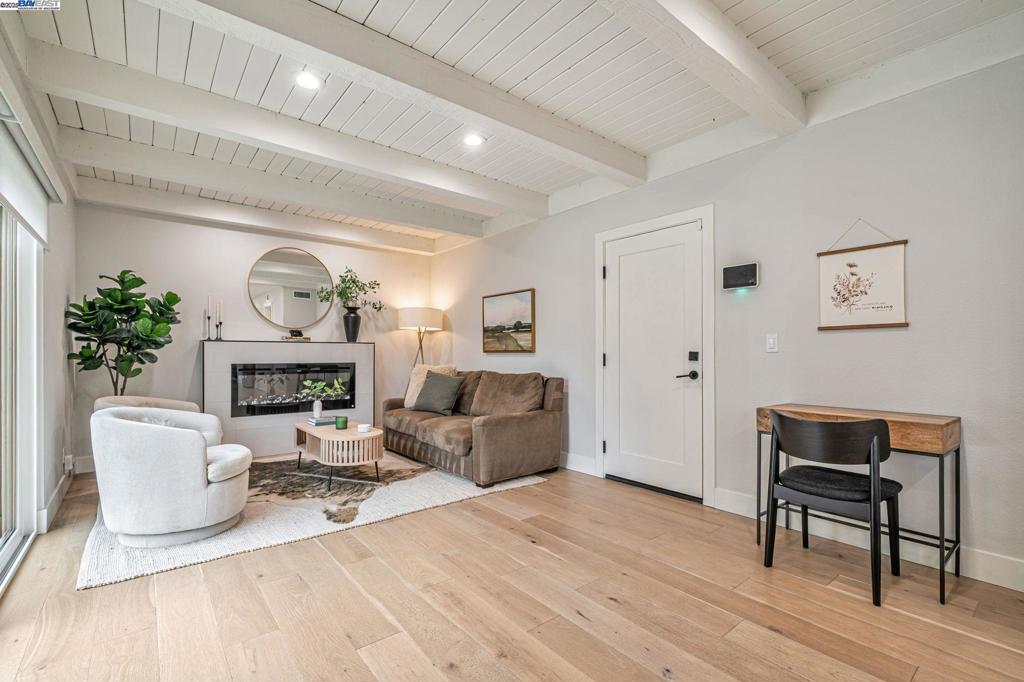 WEST SIDE DUBLIN - Residential