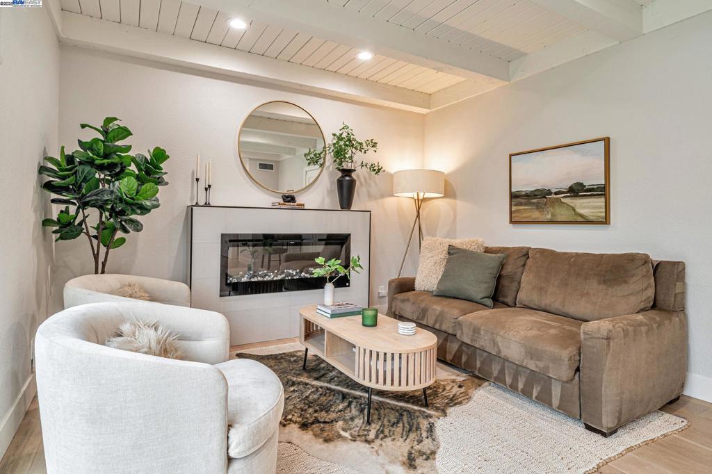 WEST SIDE DUBLIN - Residential