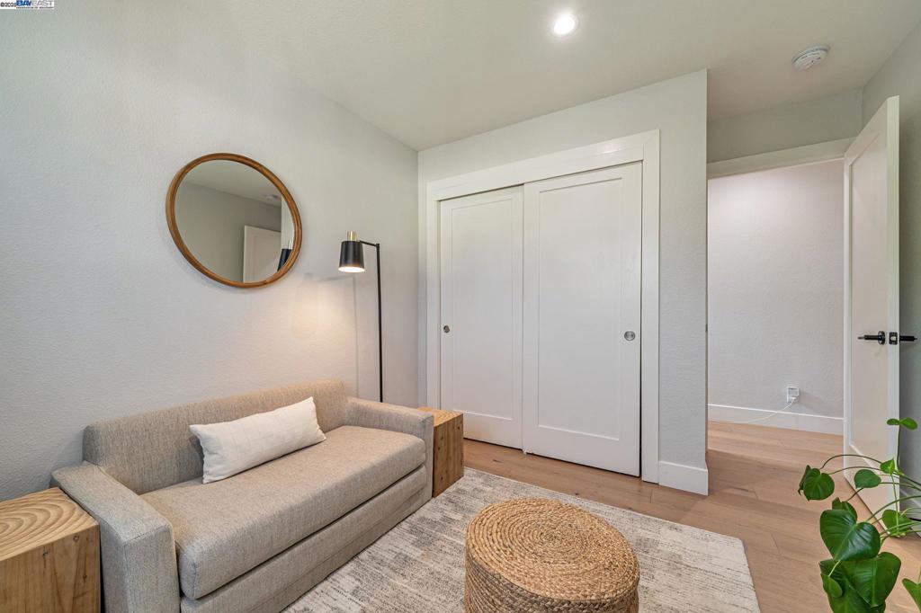 WEST SIDE DUBLIN - Residential