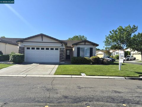 Photo of 200 Springhill Dr Dr, Rio Vista, CA 94571 (MLS # 41132456)