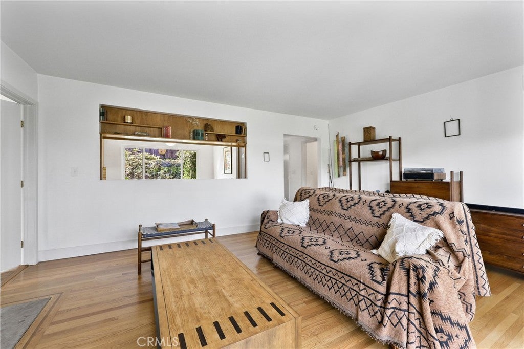 1425 Longview