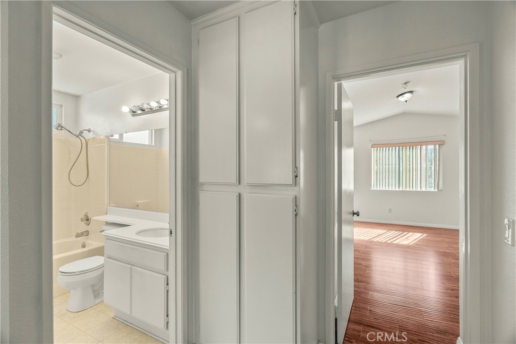 Lyon Reflections - Residential