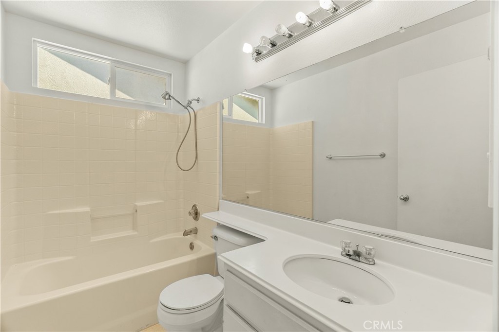 Lyon Reflections - Residential