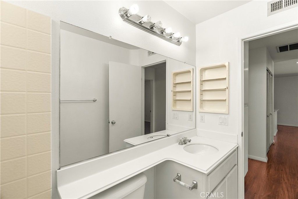 Lyon Reflections - Residential