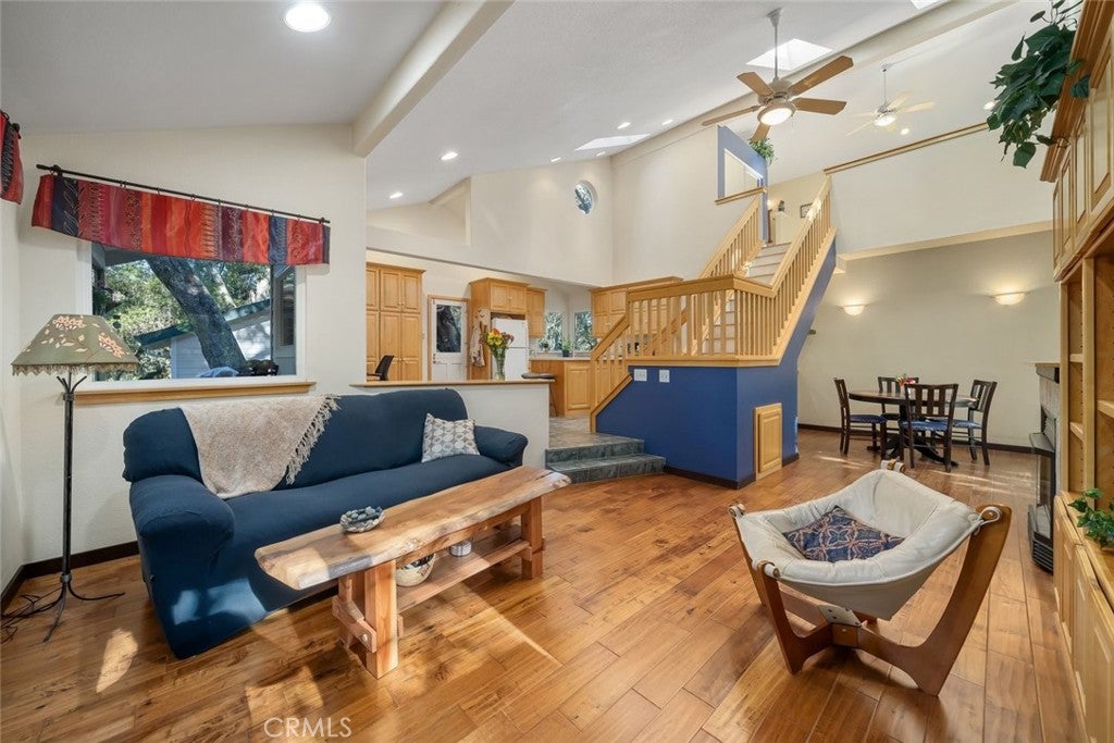 2175 San Fernando
