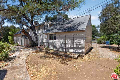 Tiny photo for 1005 Laurel Road, Santa Paula, CA 93060 (MLS # 26864107)