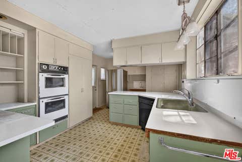 Tiny photo for 1005 Laurel Road, Santa Paula, CA 93060 (MLS # 26864107)