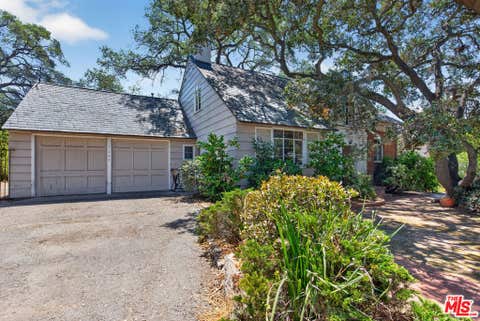 Tiny photo for 1005 Laurel Road, Santa Paula, CA 93060 (MLS # 26864107)