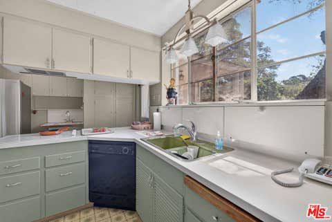 Tiny photo for 1005 Laurel Road, Santa Paula, CA 93060 (MLS # 26864107)